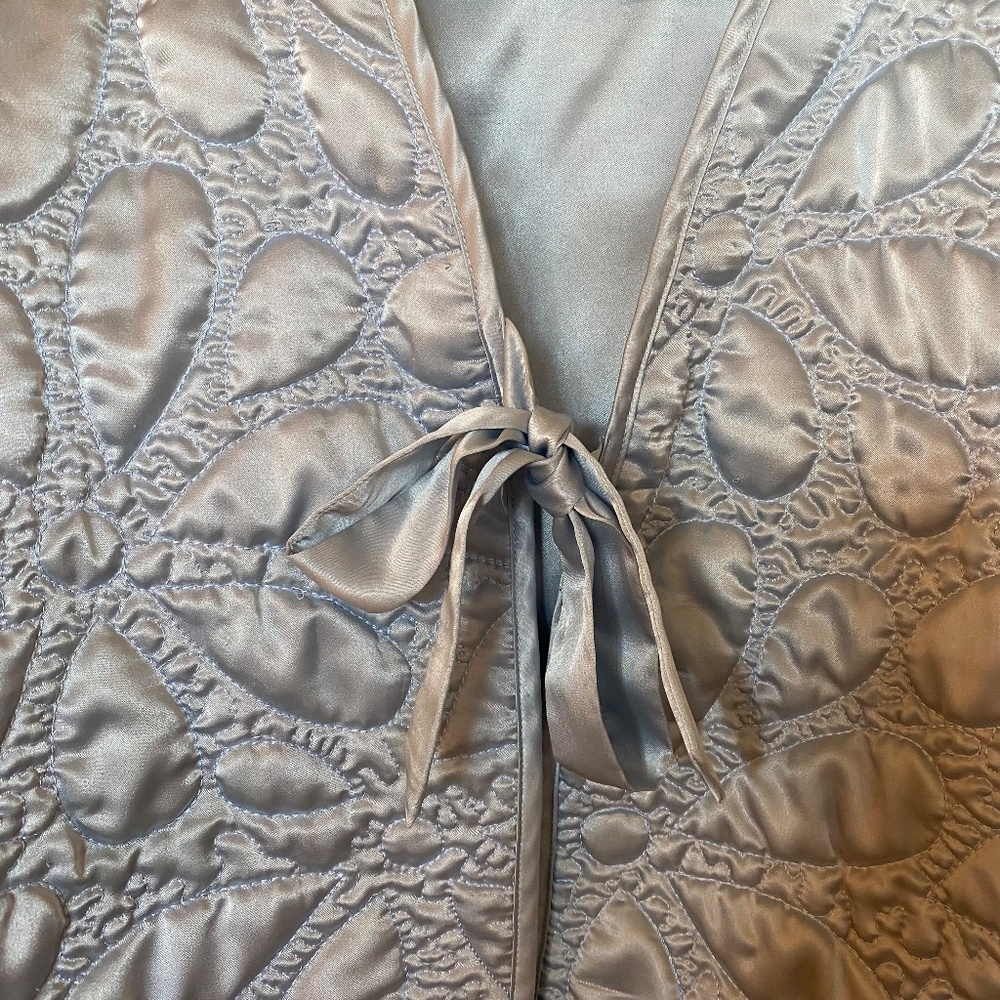 Oscar de la Renta Ice Blue Quilted Satin Bow Jacket Vintage Old Hollywood S - Picture 5 of 15